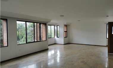 Oficina en Arriendo Aguacatala Medellín