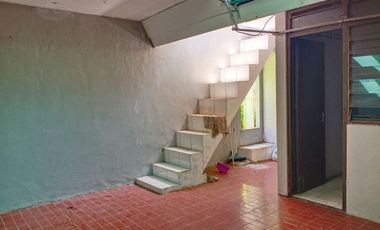 Di Sewakan Rumah 5 Kamar Cocok Untuk Kantor di Jl. Sumber Hegar Bandung