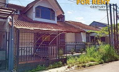 Di Sewakan Rumah 5 Kamar Cocok Untuk Kantor di Jl. Sumber Hegar Bandung