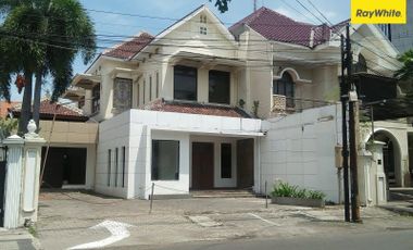 Disewakan Rumah 2 lantai di Jalan Bali, Gubeng, Surabaya