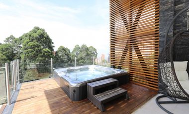 Espectacular casa con piscina en La Calera para venta o renta