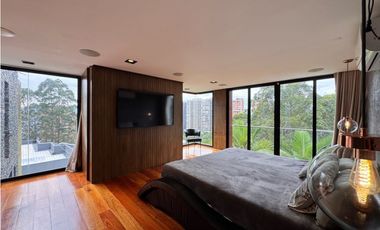 Espectacular casa con piscina en La Calera para venta o renta