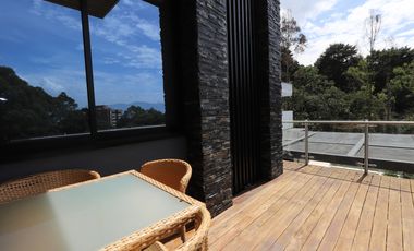 Espectacular casa con piscina en La Calera para venta o renta