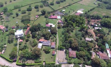 finca en venta en via a potrerito. Cod V795