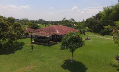 finca en venta en via a potrerito. Cod V795