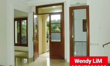 DIJUAL RUMAH MEWAH at Jl GAHARU CIPETE JAKSEL (GARDEN, SWIMMING POOL)