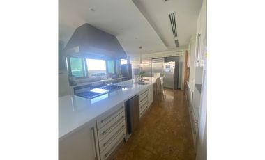 ALQUILER DE HERMOSA CASA EN PUNTA PACIFICA