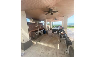 ALQUILER DE HERMOSA CASA EN PUNTA PACIFICA