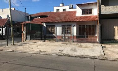 Casa en venta en Lanus Este