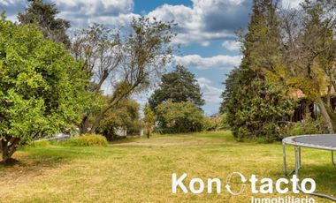 CASA EN VENTA EN SAN ANDRÉS TOTOLTEPEC, TIJUAMALOAPAN, TLALPAN CON MUCHO JARDÍN PRIVADO