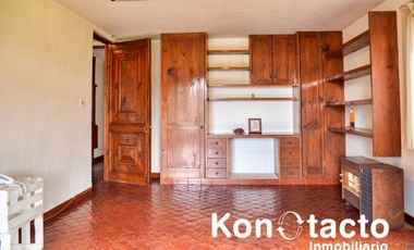 CASA EN VENTA EN SAN ANDRÉS TOTOLTEPEC, TIJUAMALOAPAN, TLALPAN CON MUCHO JARDÍN PRIVADO
