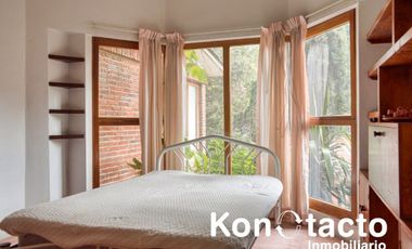 CASA EN VENTA EN SAN ANDRÉS TOTOLTEPEC, TIJUAMALOAPAN, TLALPAN CON MUCHO JARDÍN PRIVADO