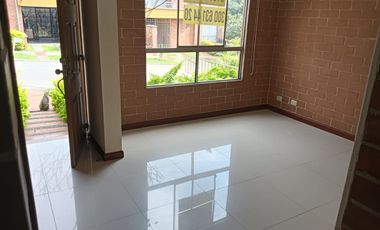 casa en arriendo en suramérica. Cod A215569