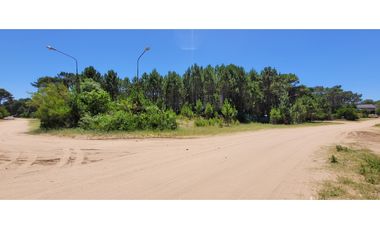 Venta de casa en pozo en Pinamar Temporada Enero 2025