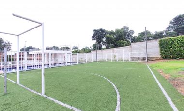 casa en venta en la parada. Cod V28815