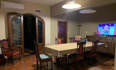 Casa en venta en Villa Luzuriaga