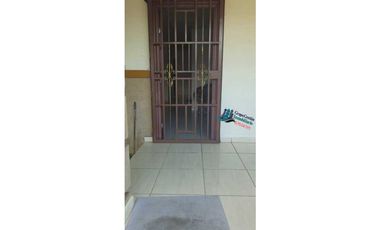 VENDO CASA EN ALGARROBOS BALMORAL