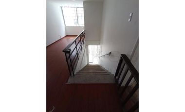 oficina en arriendo en antiguo country. Cod A7044