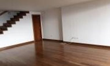 VENTA DE DEPARTAMENTO SECTOR LOMA DE MONTESERRIN DE LUJO DUPLEX CONTERRAZA Y  VISTA AL VALLE