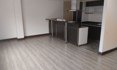 APTO ARRIENDO COTA CENTRO M. J.