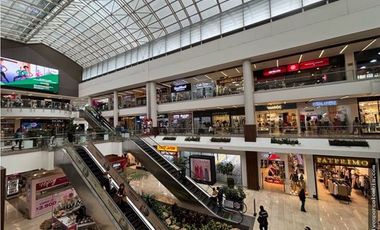 local en arriendo en ciudad salitre. Cod A24