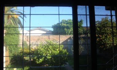 Casa para 2 Familias en venta en Bernal Oeste
