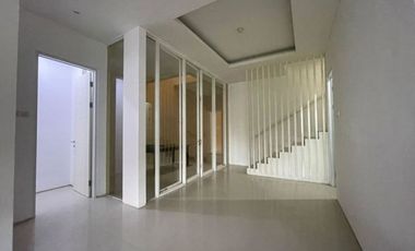 Rumah Minimalis Royal Residence Hadap Timur