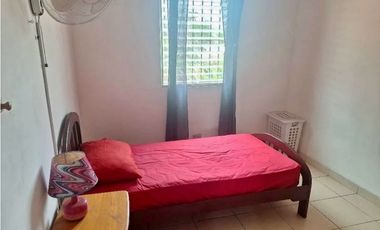 VENDO CASA DE DOS PISOS EN PARQUE LEFEVRE