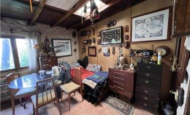 Chalet de 3 ambientes con posibilidad de ampliación. Sobre Avda. Paso.