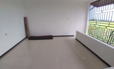 Dijual Rumah Megah Bangunan Modern 2 Lantai Dekat Kota Klaten