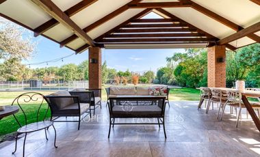 Condominio El Algarrobo de Batuco , urbanización de 1er nivel y agua propia