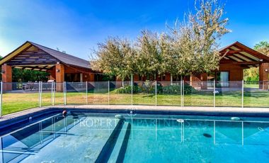 Condominio El Algarrobo de Batuco , urbanización de 1er nivel y agua propia