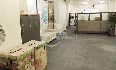 Oficina en Arriendo en Bandera / Santiago Centro