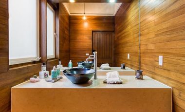 Casa en Venta La Loma Bosques 800m² Remodelada 3 Niveles Fraccionamiento Exclusi