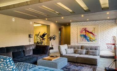 Casa en Venta La Loma Bosques 800m² Remodelada 3 Niveles Fraccionamiento Exclusi