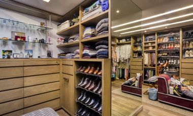 Casa en Venta La Loma Bosques 800m² Remodelada 3 Niveles Fraccionamiento Exclusi