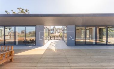 Casa en venta de 3 dorm. en Pichilemu