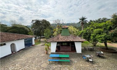 Hacienda Colonial en Venta en Silvania 24-1404