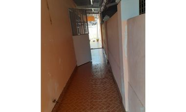 EN VENTA!! Casa en Parques del oeste