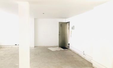 oficina en arriendo/venta en chapinero central. Cod A1002189