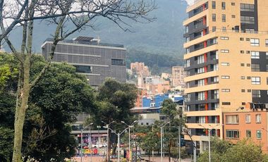 oficina en arriendo/venta en chapinero central. Cod A1002189