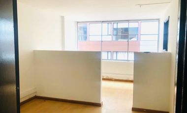 oficina en arriendo/venta en chapinero central. Cod A1002189