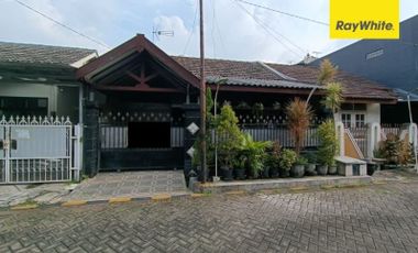 Dijual Cepat Rumah Strategis di Rungkut Mapan Barat, Surabaya