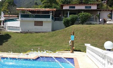 VENTA de FINCAS en COPACABANA