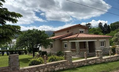 Chalet En Alquiler En Las Sierras De Cordoba