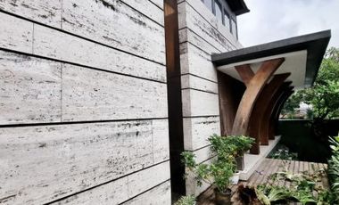 RUMAH MODERN at Jl PANGLIMA POLIM, PANGPOL, KEBAYORAN BARU