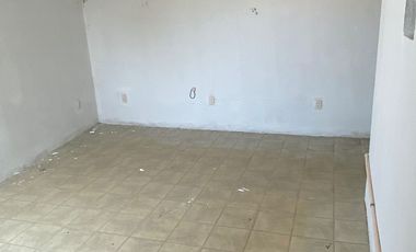 Edificio moderno en centro histórico