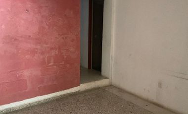 Edificio moderno en centro histórico