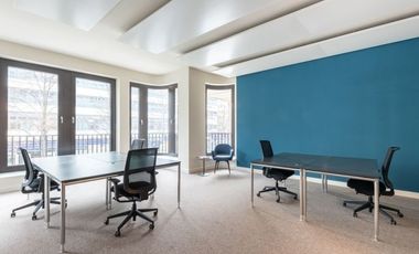 Move into ready-to-use open plan office space for 15 persons in Regus Ciputra World