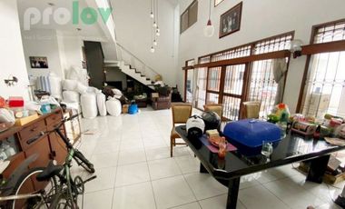 MEWAH SIAP HUNI !! Rumah Nyaman Asri Deket ke YOGYA PLAZA CIMAHI.